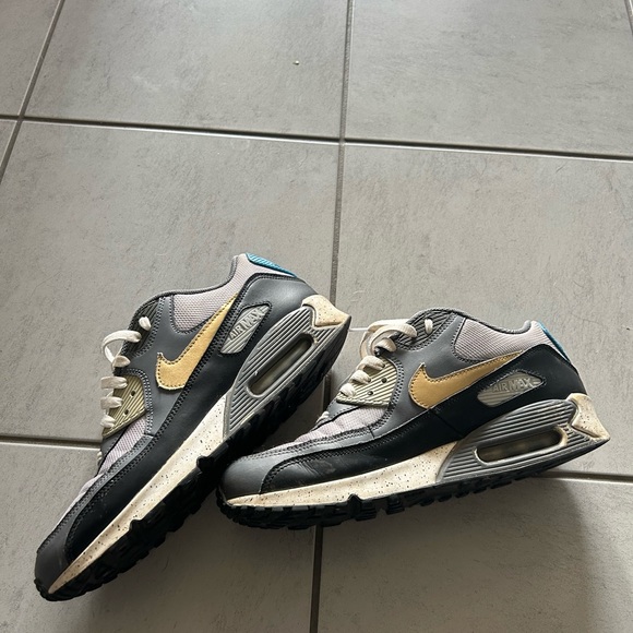 NikeID Custom Air Max 90 sneakers - Picture 10 of 10